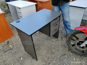 0.9 Grey Study Table
