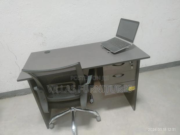 Swivel Mesh Chair and Study Desk