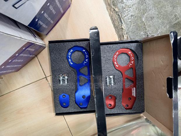 Universal Towing Hook - thumbnail 2