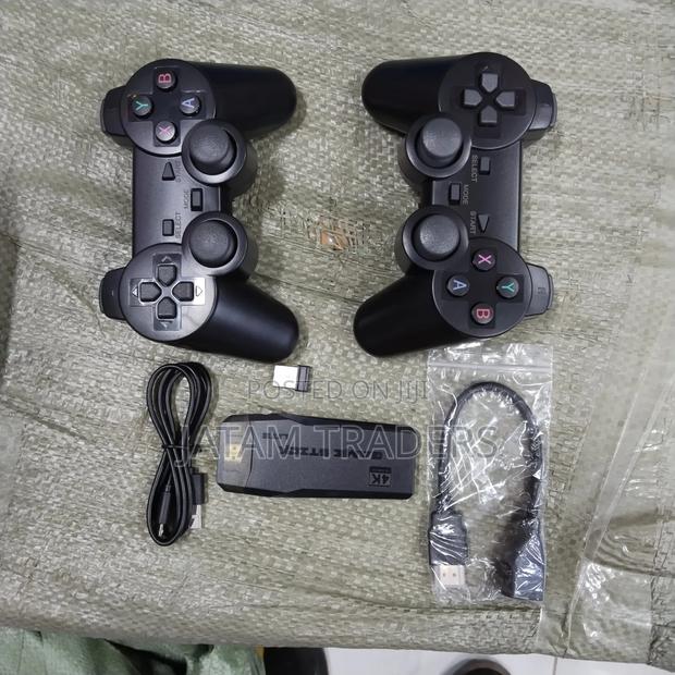 Game Kit With 2 Controllers - main view