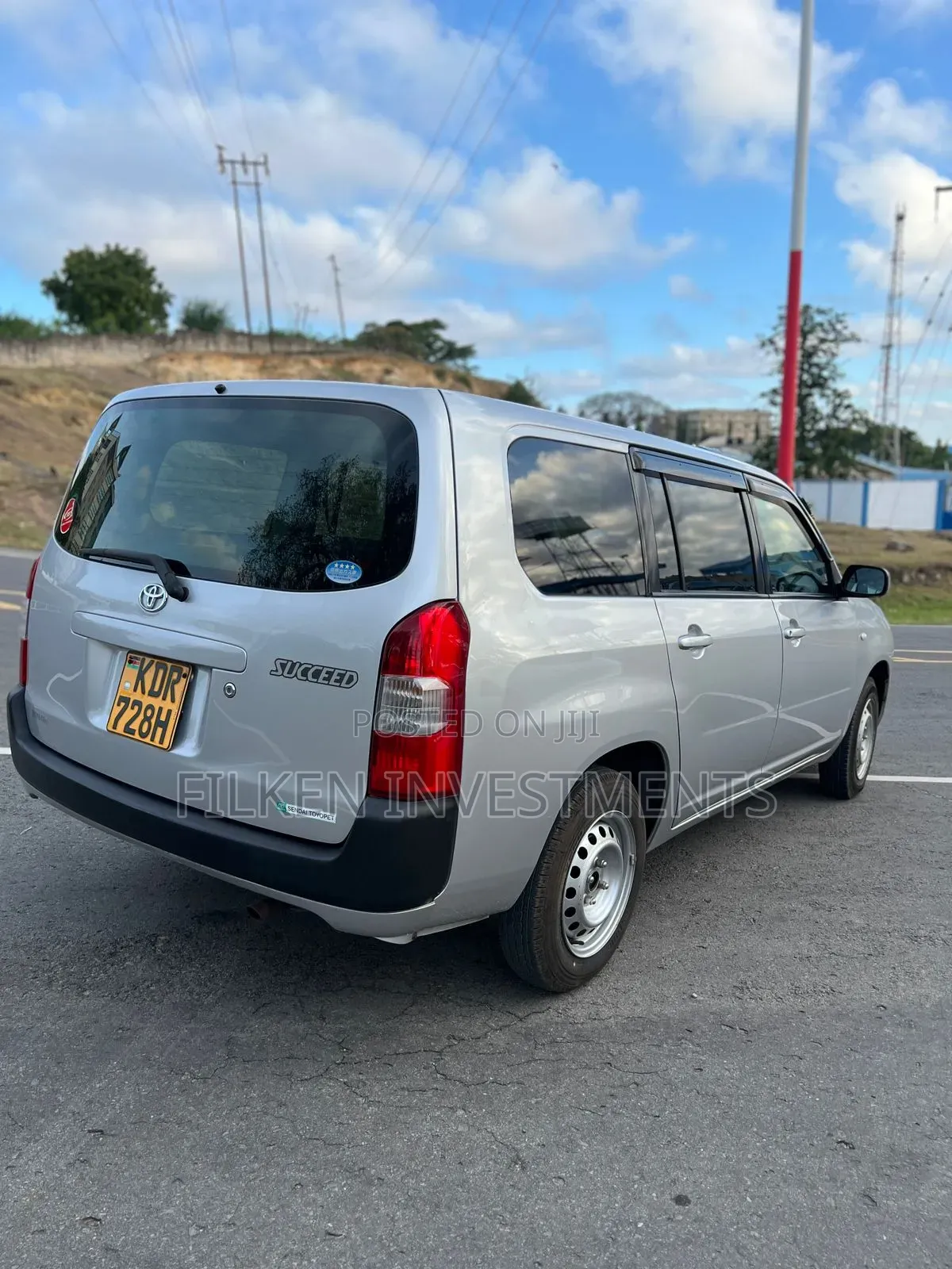 Toyota Succeed 2017 Silver