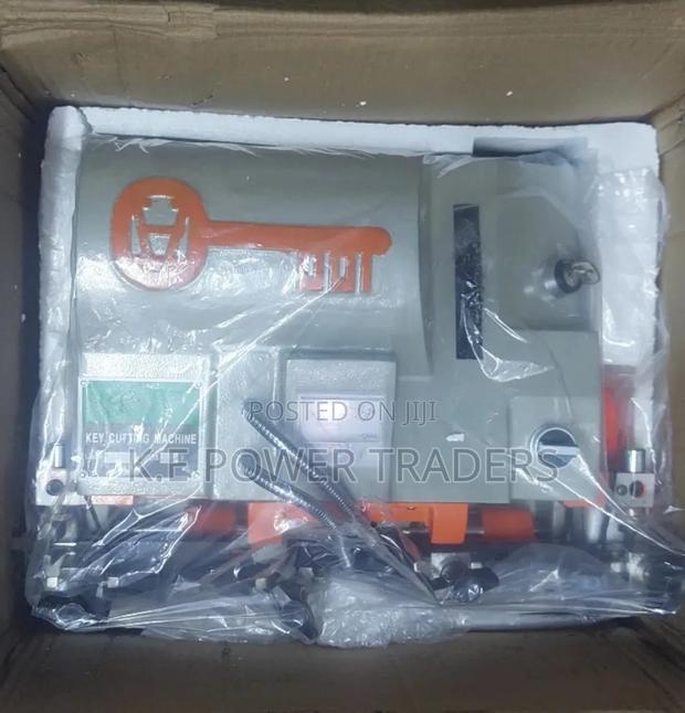 Key Duplication Key Cutting Machine - main view
