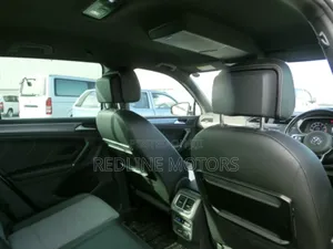Volkswagen Tiguan 2.0T S AWD 4MOTION 2017 Pearl