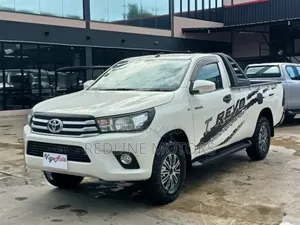 Toyota Hilux 2017 White