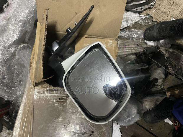 Isuzu Dmax Old Model Side Mirror - main view