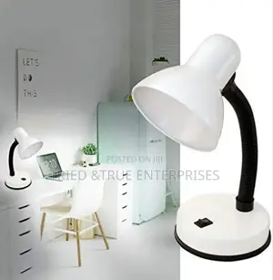 Elegant White Bedside Lamp Ng6