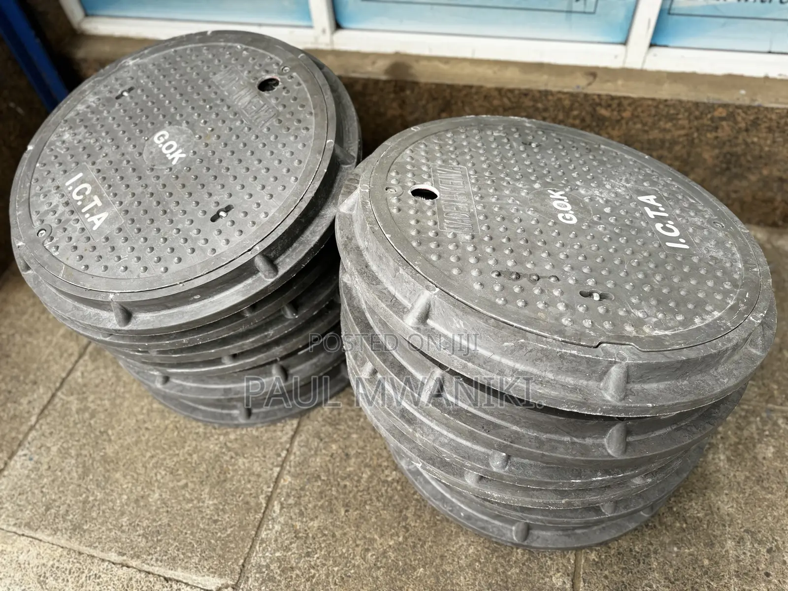 Heavy Duty Round Manhole Covers- 600mm Dia.(Lockable)