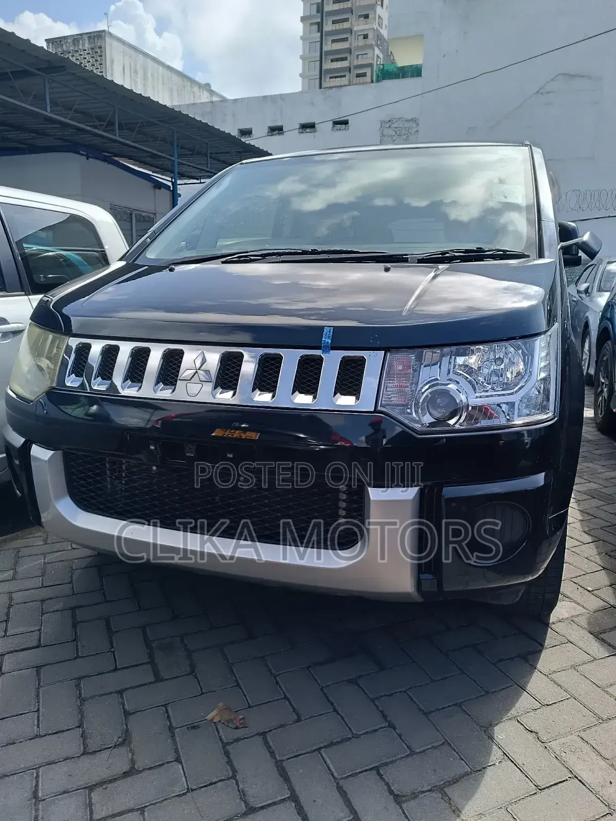 Mitsubishi Delica 2017 Black