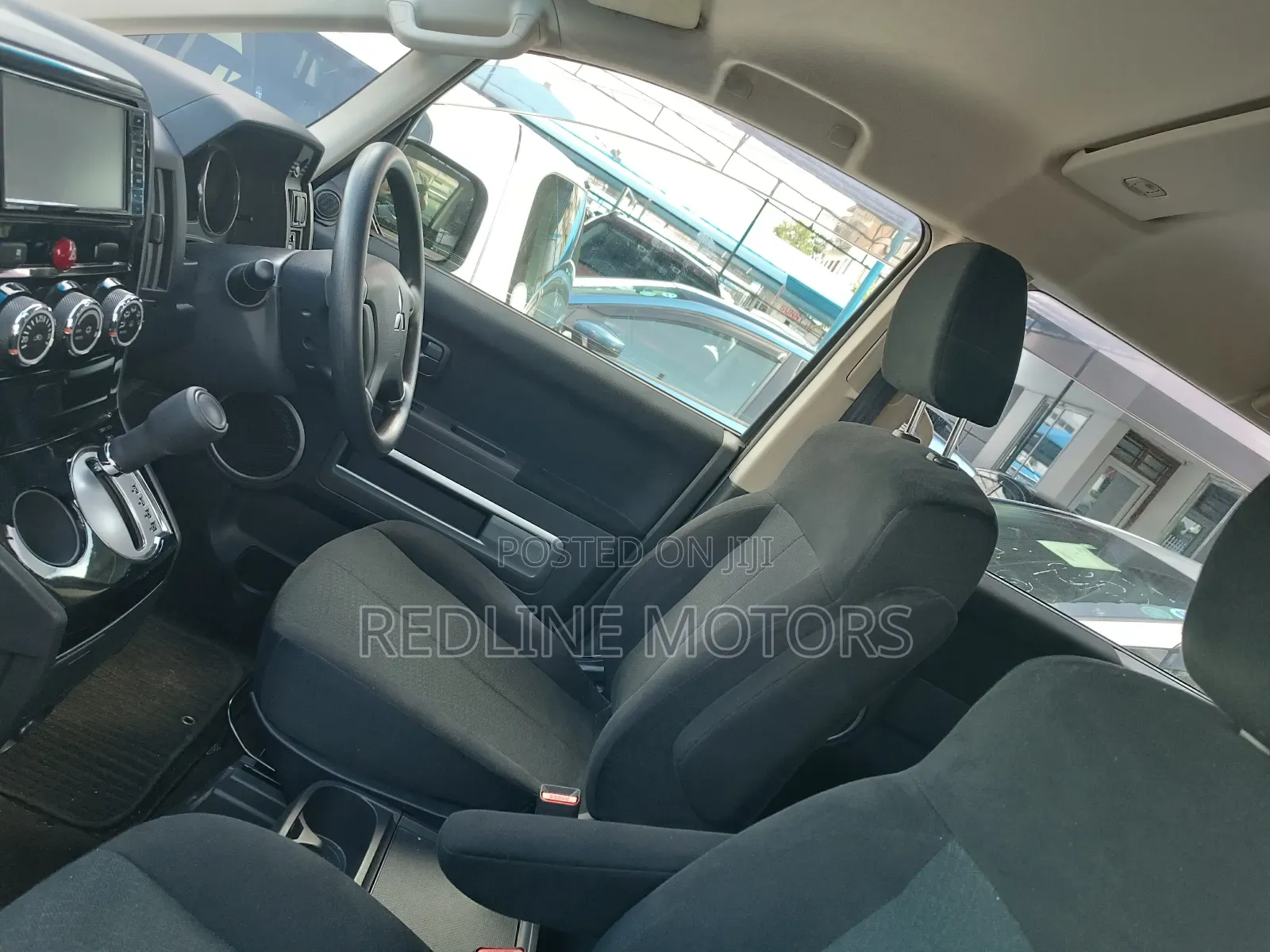 Mitsubishi Delica 2017 Black