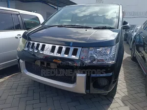 Mitsubishi Delica 2017 Black