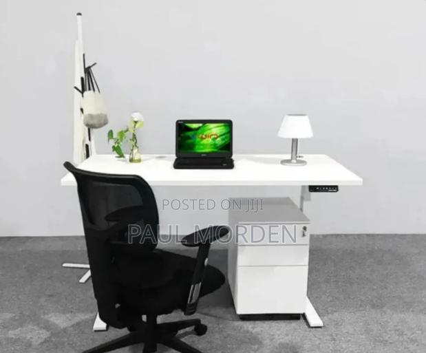 White Electric Adjustable Height Brand New Table