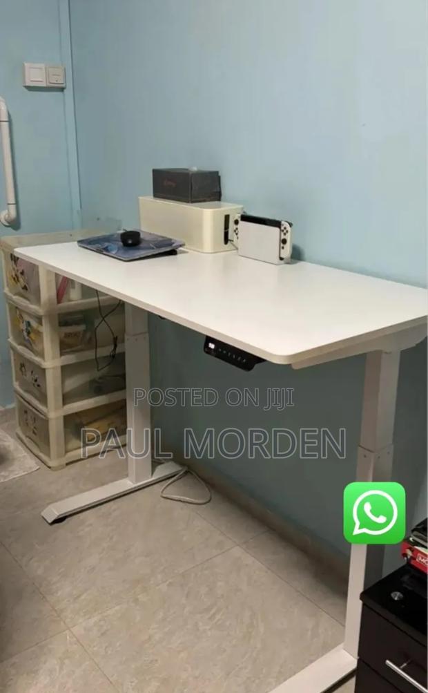 1200mm Electric Adjustable Table