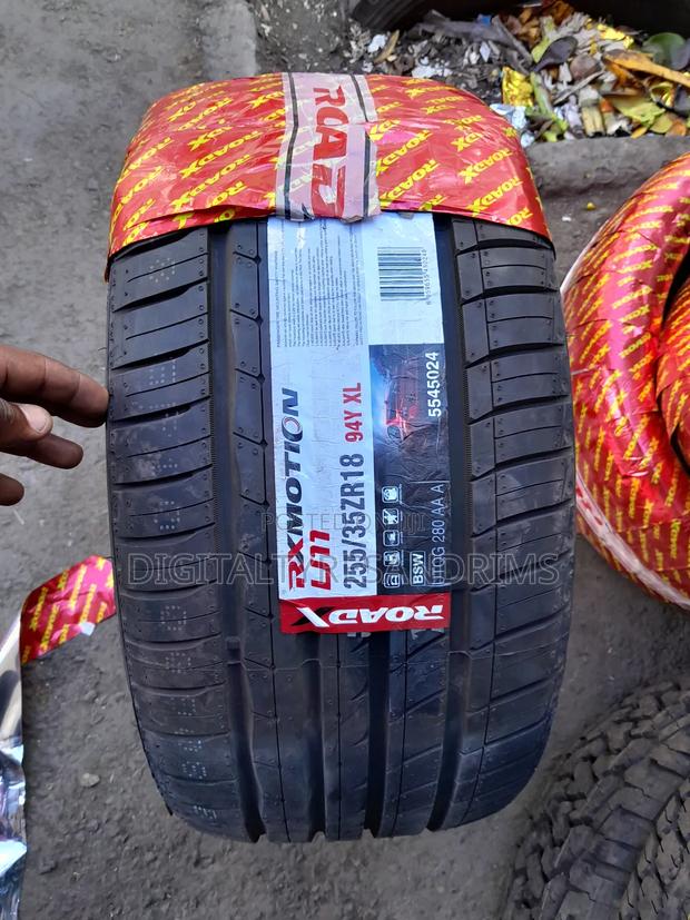 255/35r18 Road X Tyres Brand New