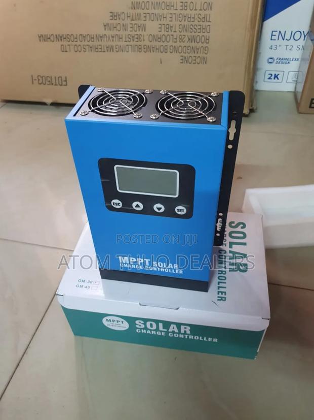 Solar Controller 30 A - main view