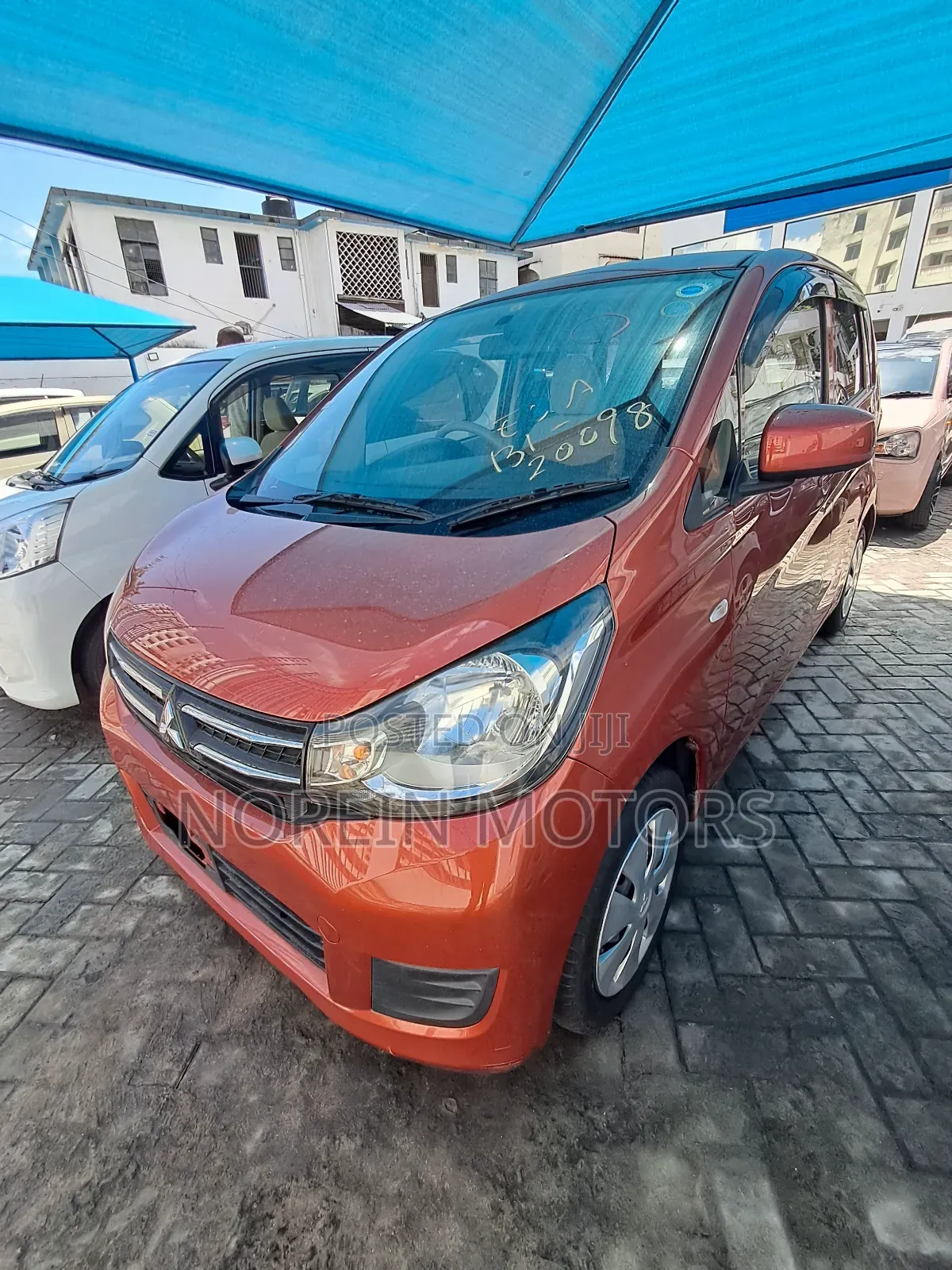 Mitsubishi EK Wagon 2017 Orange
