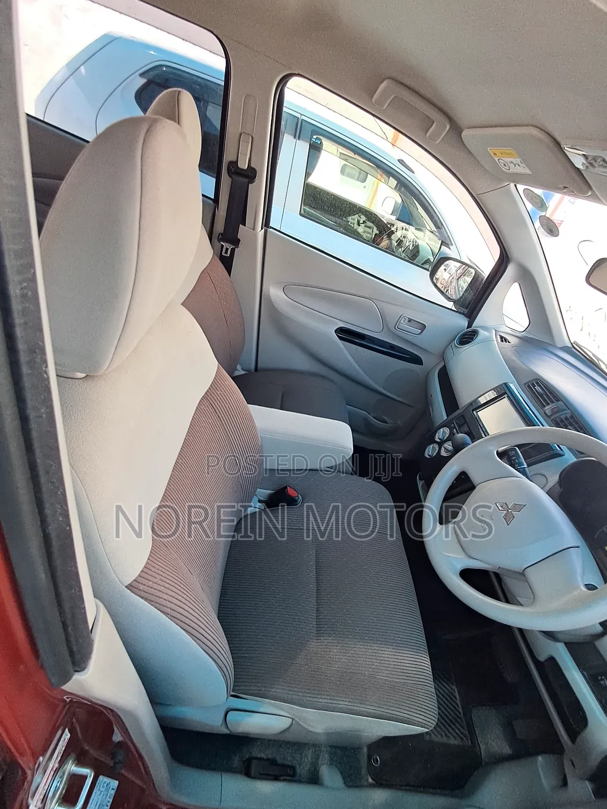 Mitsubishi EK Wagon 2017 Orange