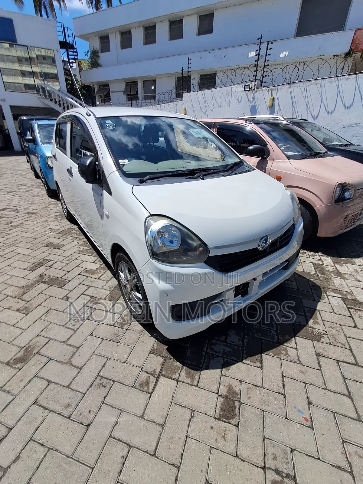 Daihatsu Mira 2017 White