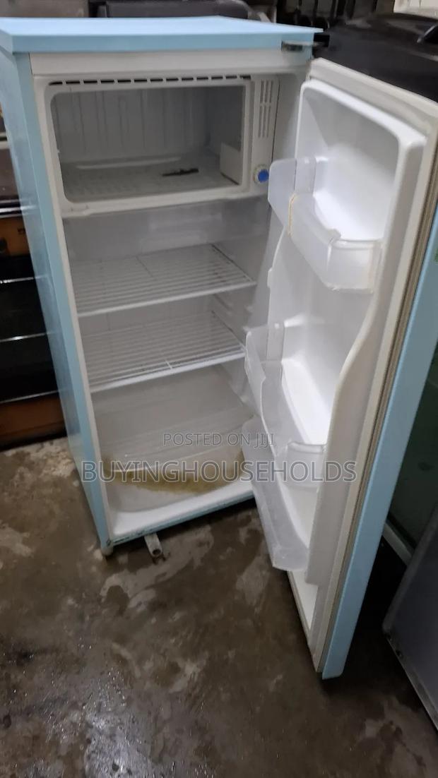 Samsung 192L Fridge - thumbnail 2