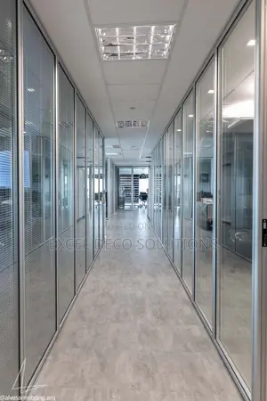 Adaptable Commercial Partitions