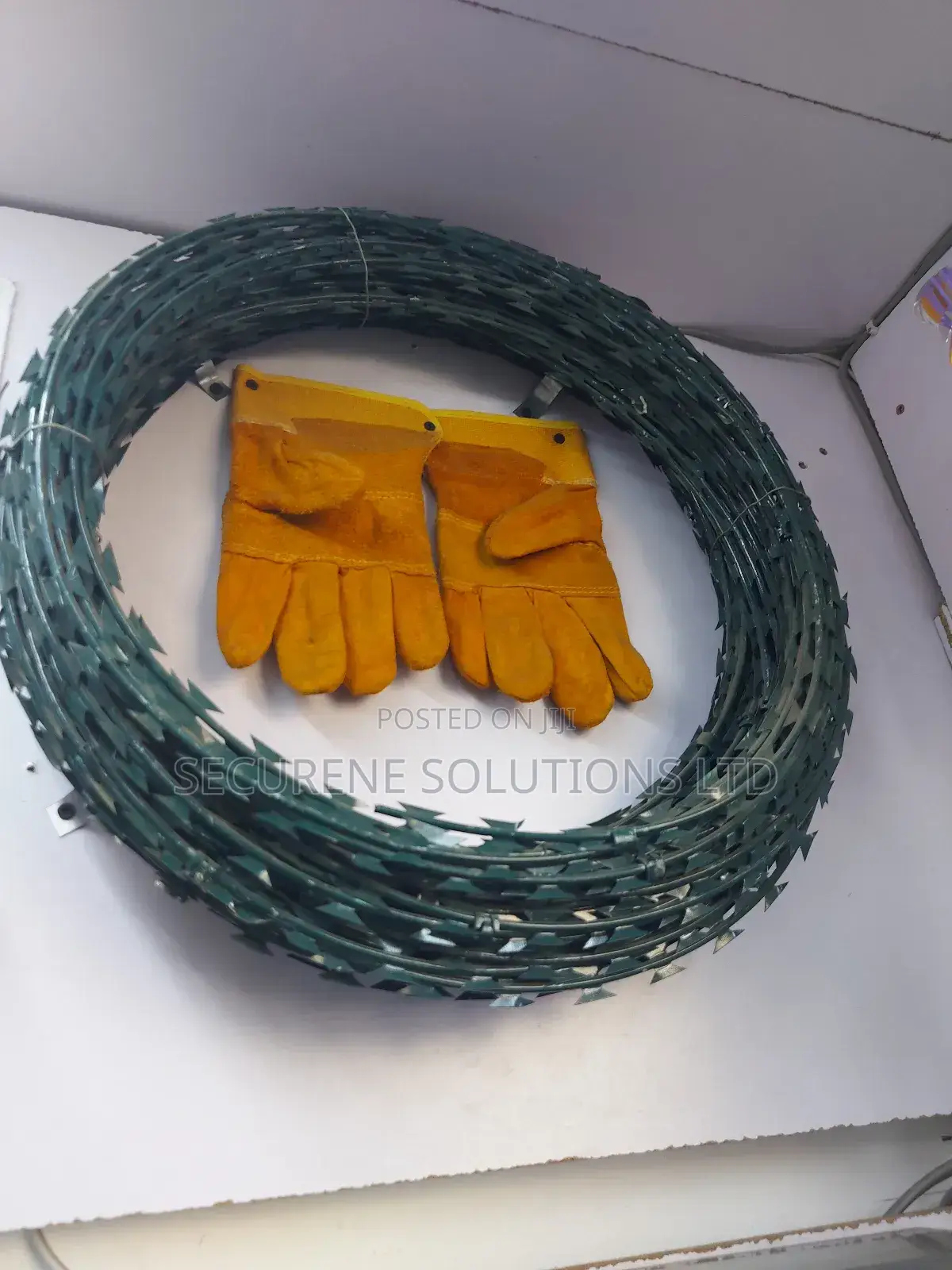Green Electric Fence Razor Wire