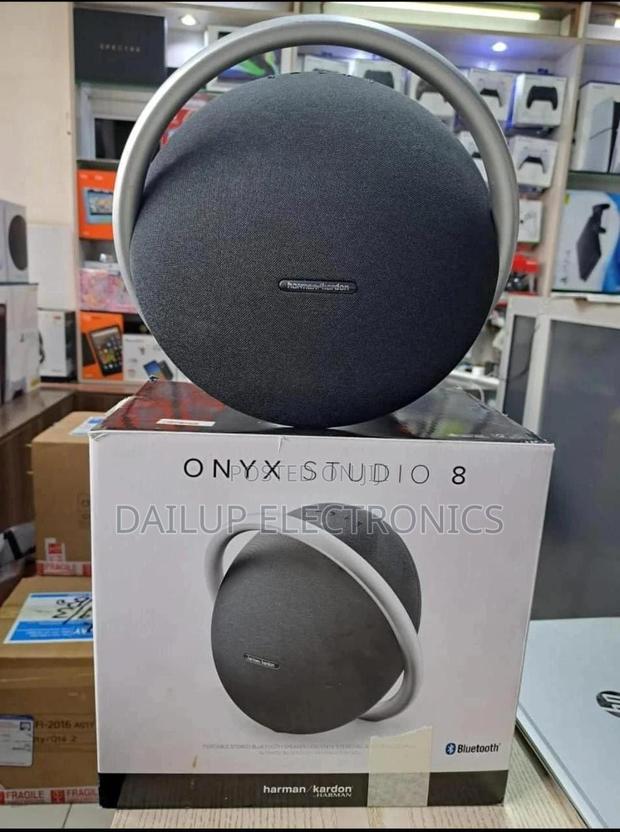 Onyx Studio 8 Speakers