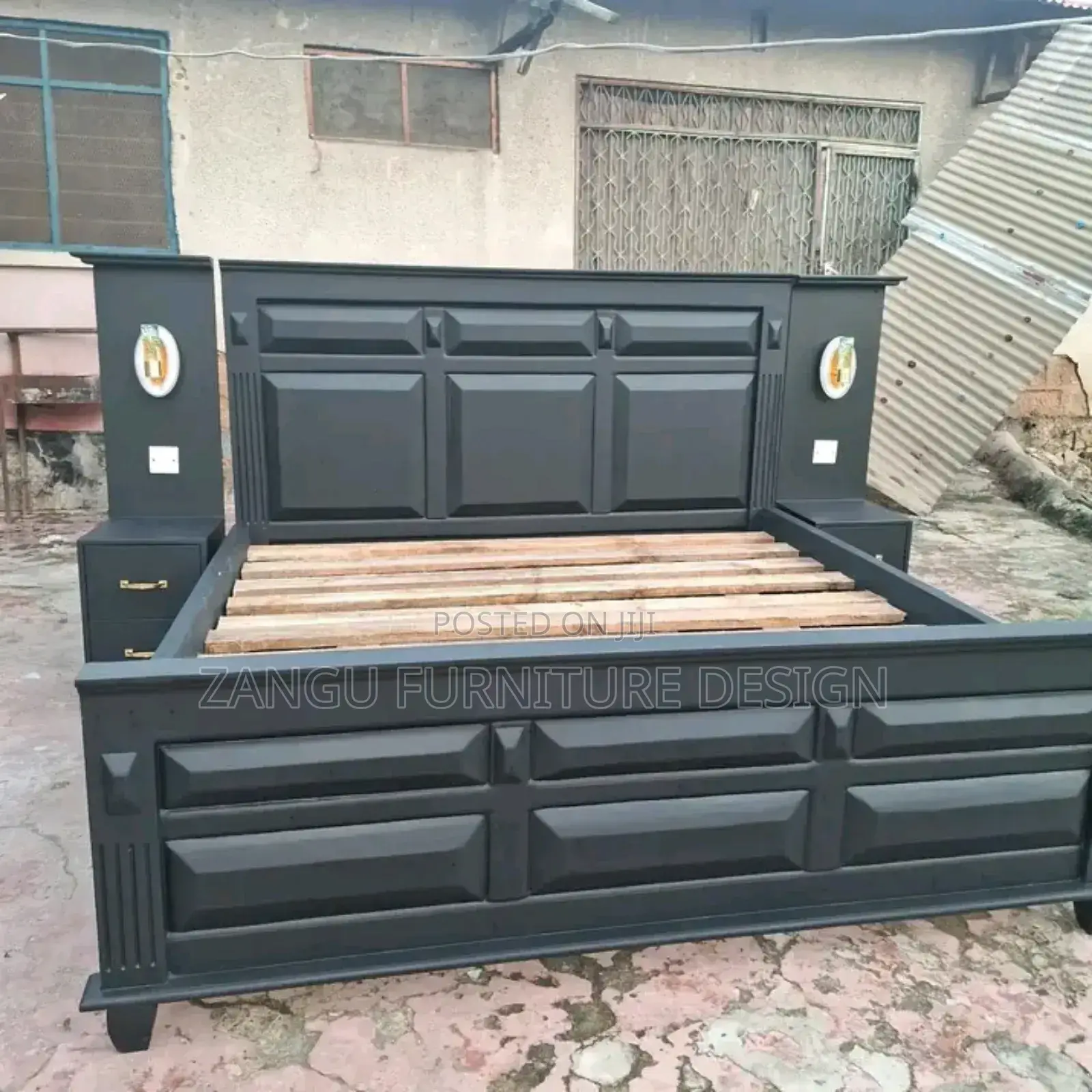 Tip-Top Beds 5 by 6 (Side Cabinets 9500/- At )