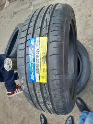 225/55r19 Accelera Tyres Made in Indonesia Brand New