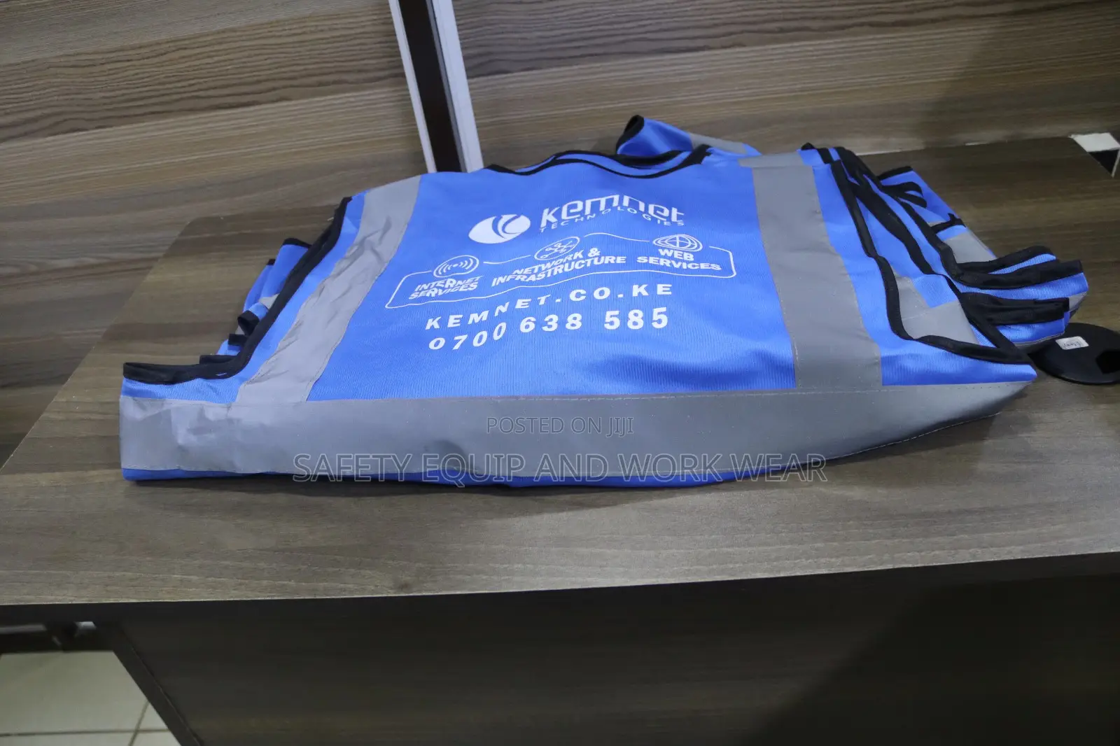Class 2 High Visibility Vests ANSI Standards-branded