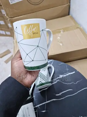 6 Beautiful Ceramic Tea Mugs in Stock