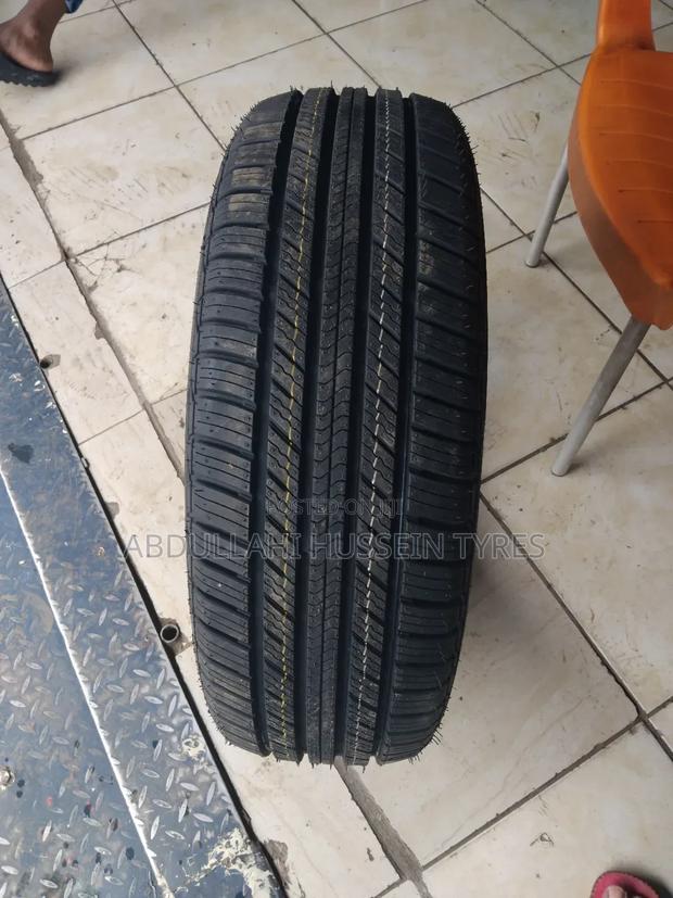 215/60 R17 D.K Tyres 