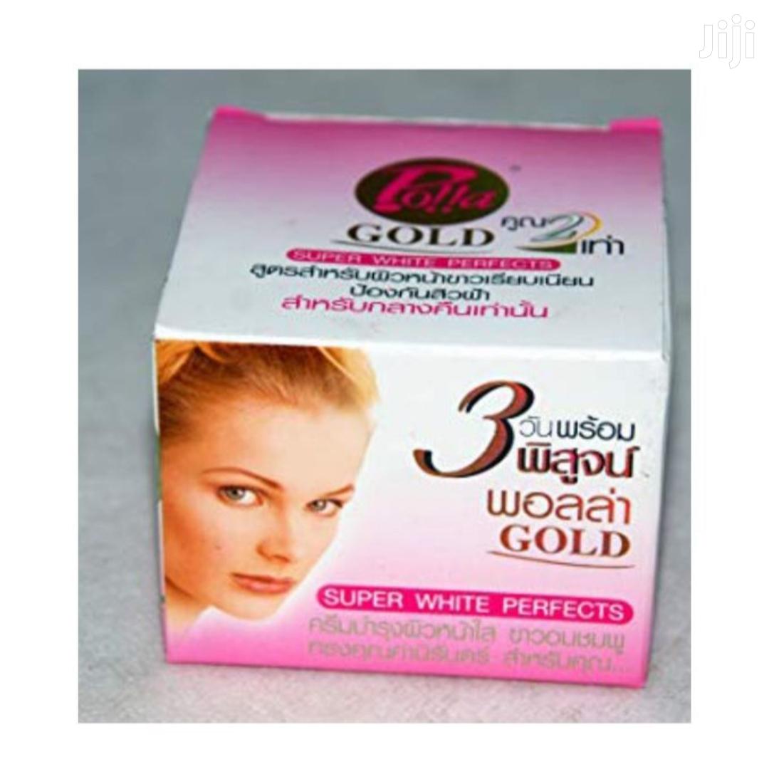 Sunburn and Melasma Eliminating Polla Cream.