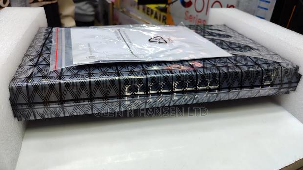 Uniview 16port Poe Switch With Giga Uplink - thumbnail 2