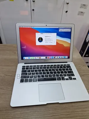 Laptop Apple MacBook Air 2017 8GB Intel Core I5 SSD 256GB