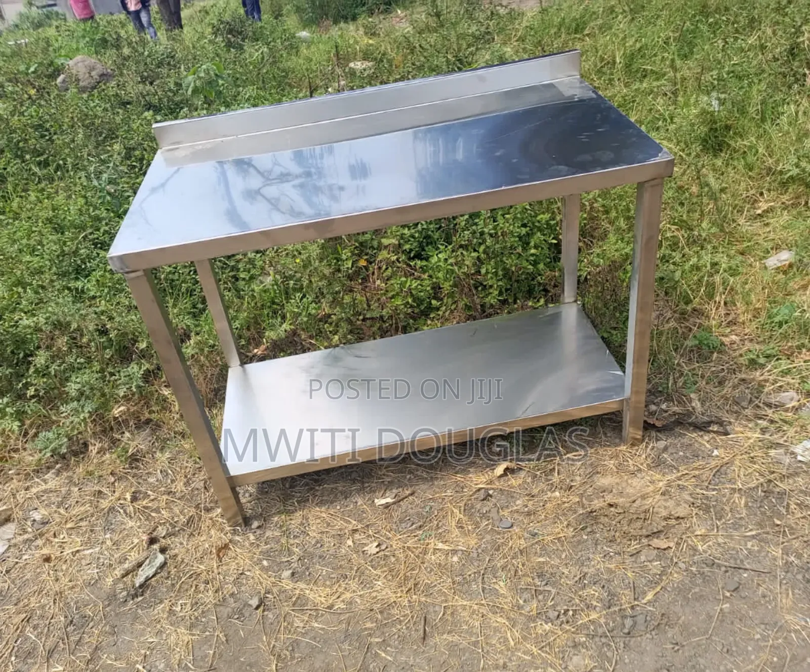 Fashionable Stlyish Stainless Working Table