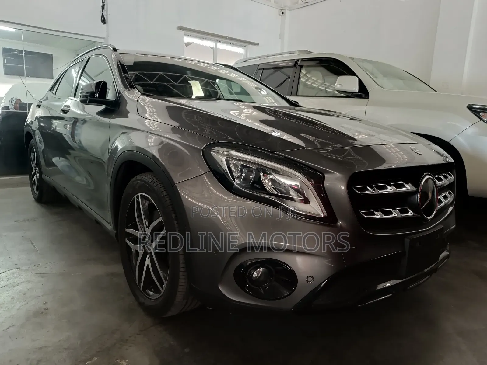 Mercedes-Benz GLA 250 2017 Brown