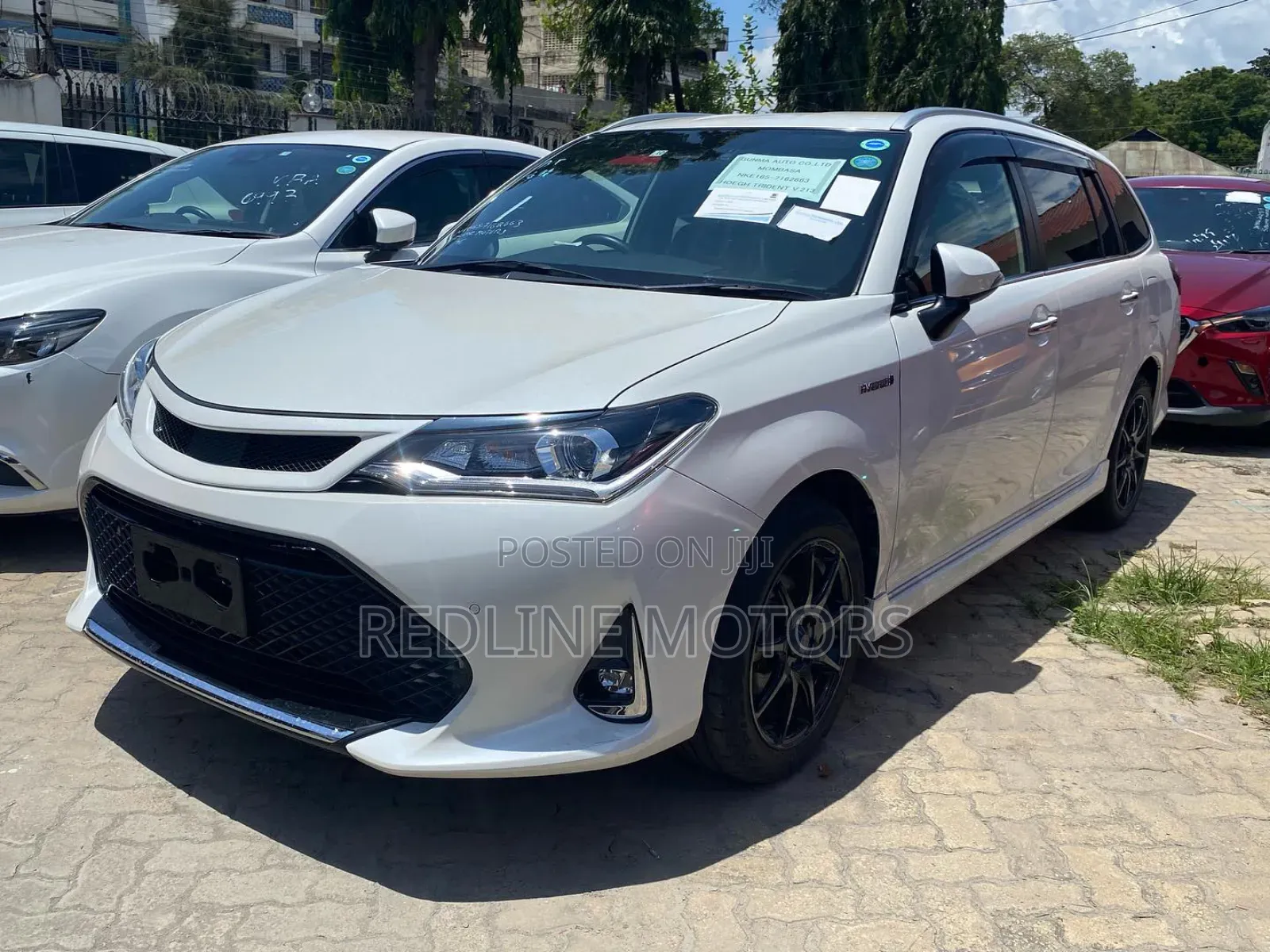 Toyota Corolla Fielder 1.5 Petrol AWD 2017 Pearl