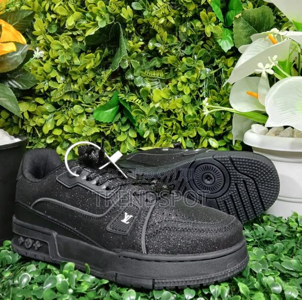 Lv Trainer Glitters Sizes.40-44 Price. - thumbnail 3