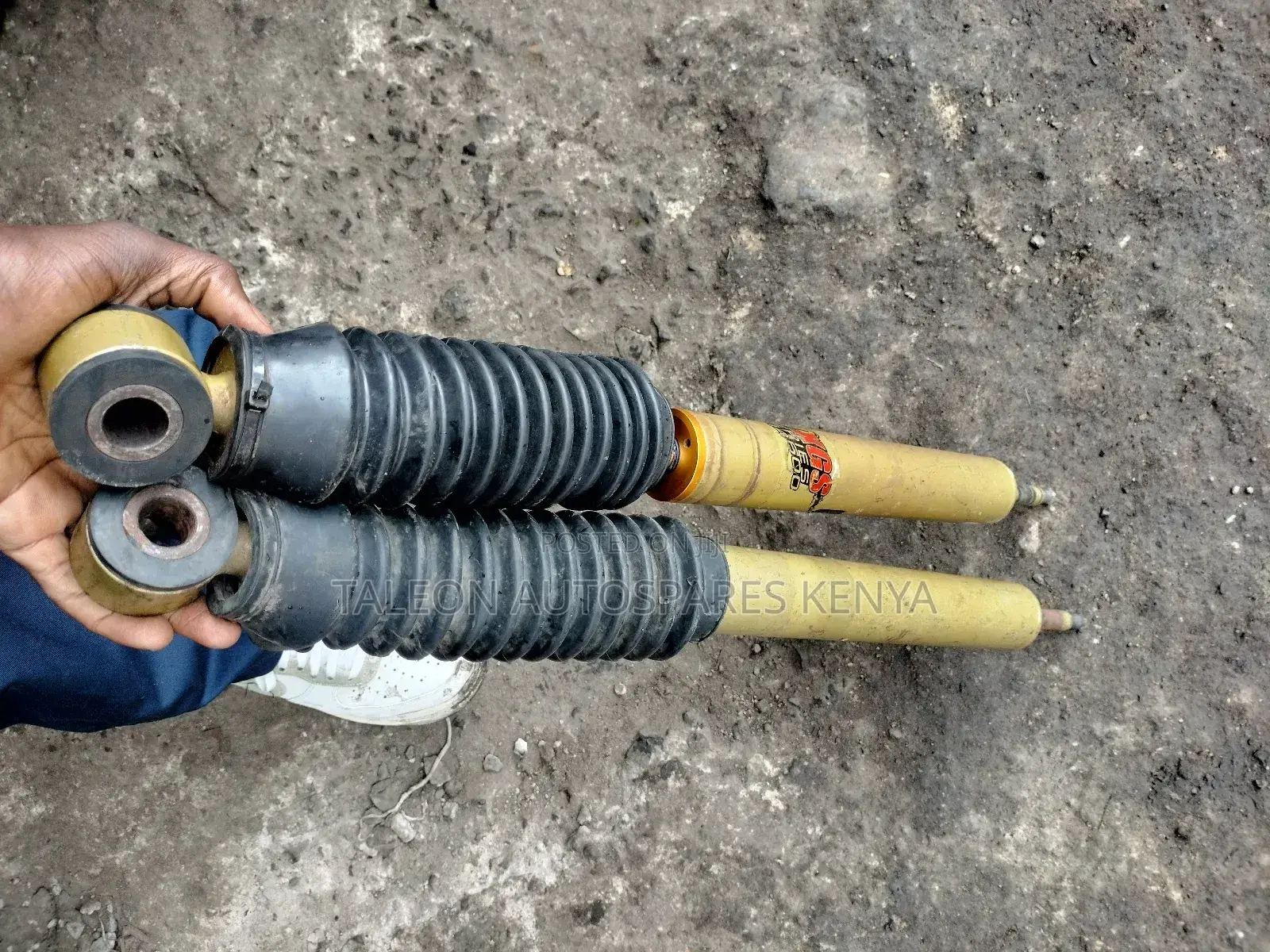 Land Rover Discovery Old Model Rear Shocks