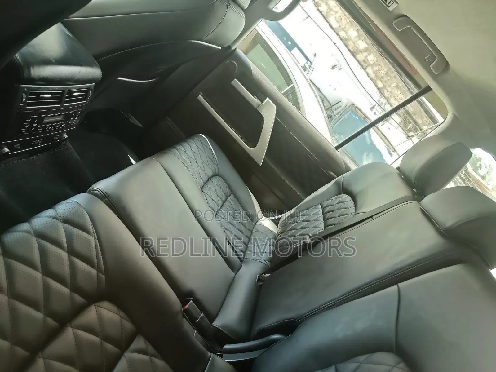 Toyota Land Cruiser 4.6 V8 AX 2018 White
