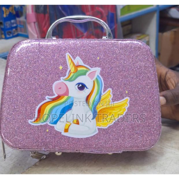 Cosmetics Set, Make Up Set - main view