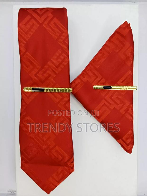 Red Pattern Men's Tie With Pocket Square - thumbnail 2