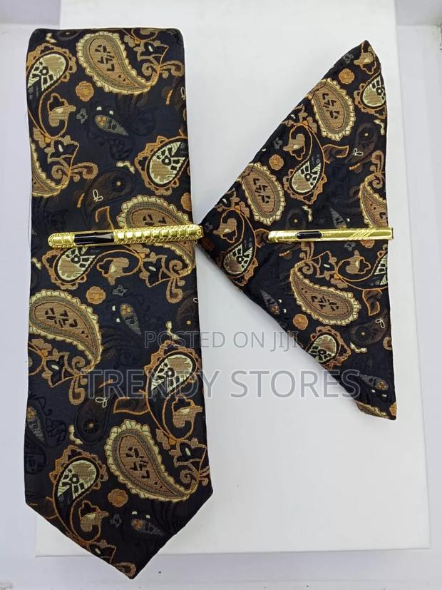 Brown Men's Tie With Pocket Square - thumbnail 2
