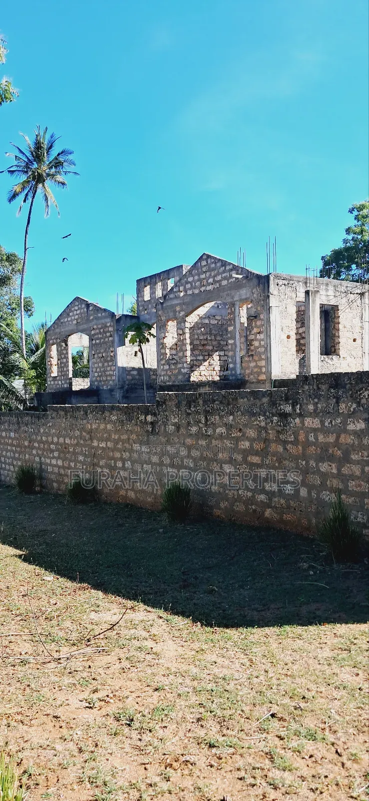 5bdrm Maisonette in Kikambala for sale