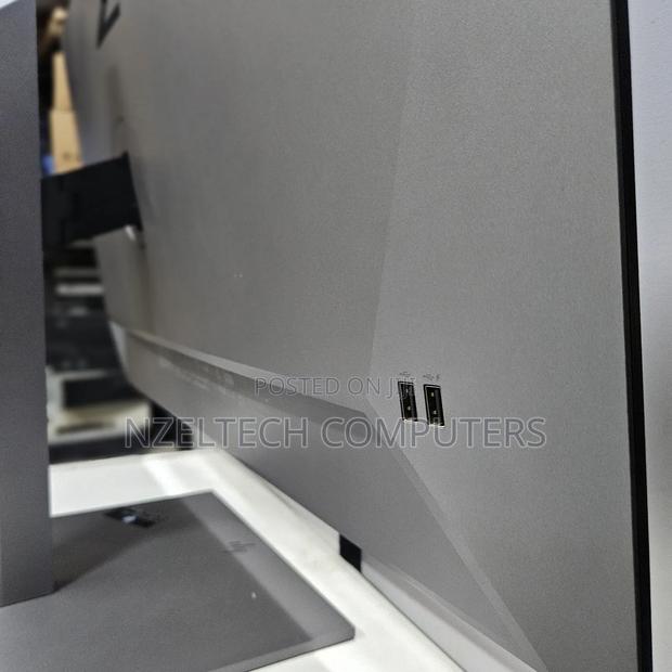  Restocked 
Hp Z27Q G3 QHD
27 Inch 
Frameless 
 D - thumbnail 5