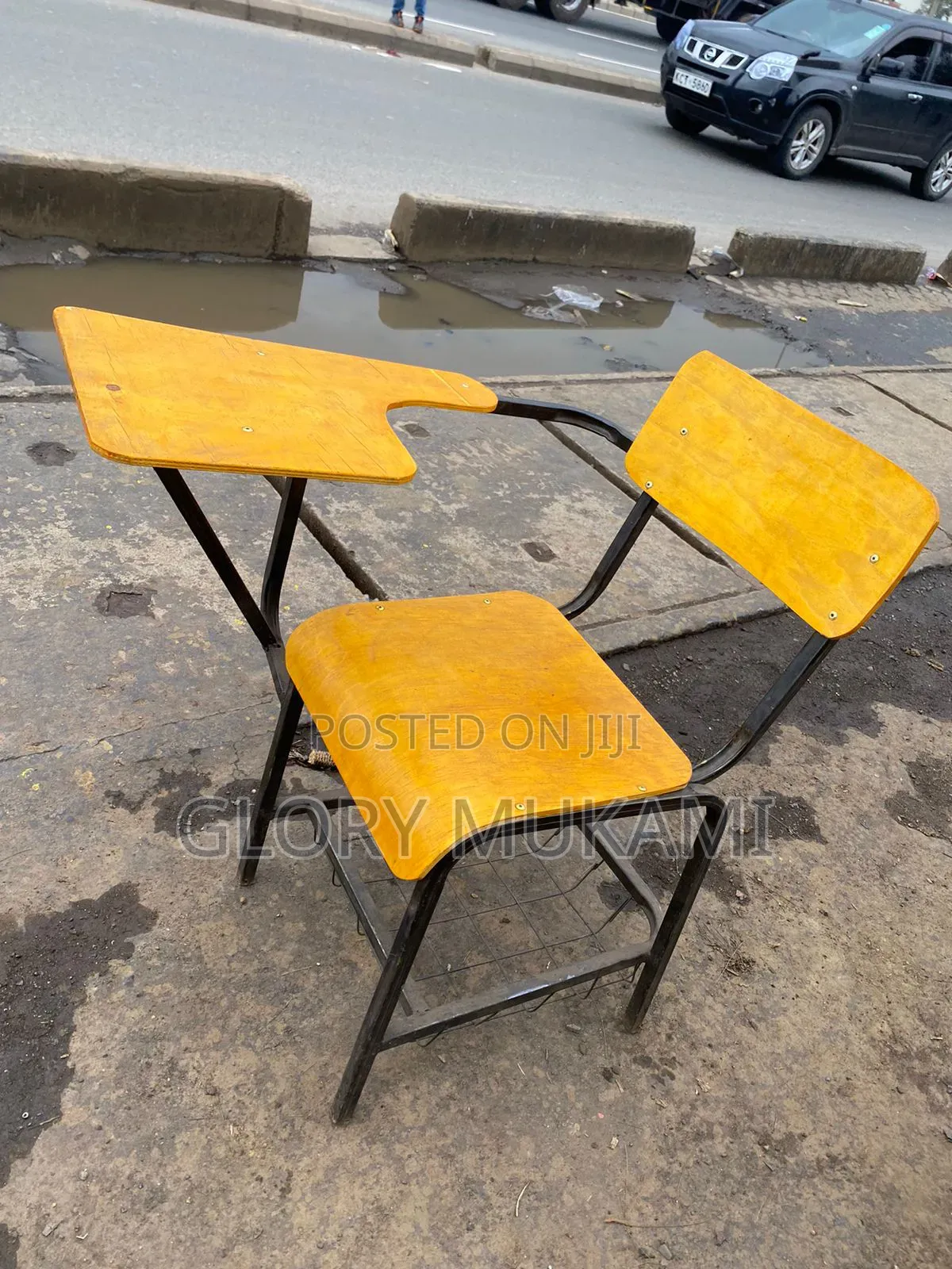 Varnished Lecturer Arm Chair College