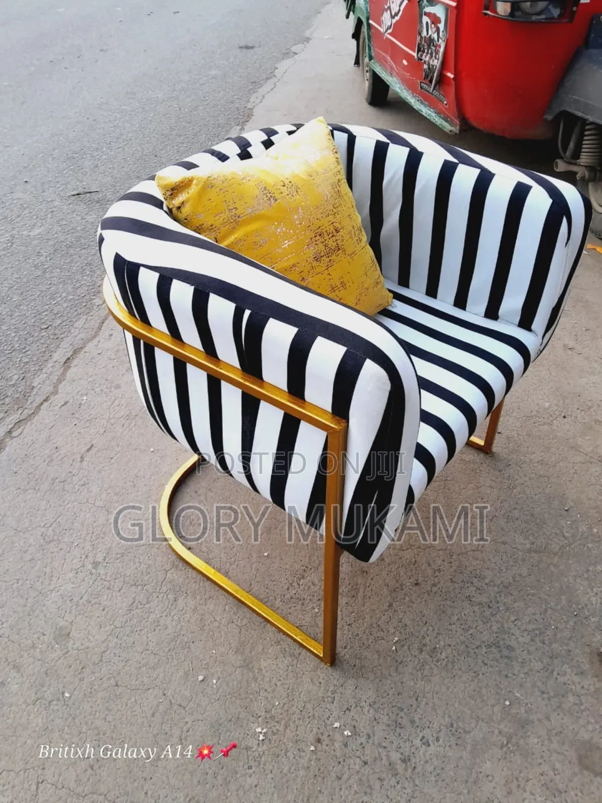 Zebra Styling Manual Chair