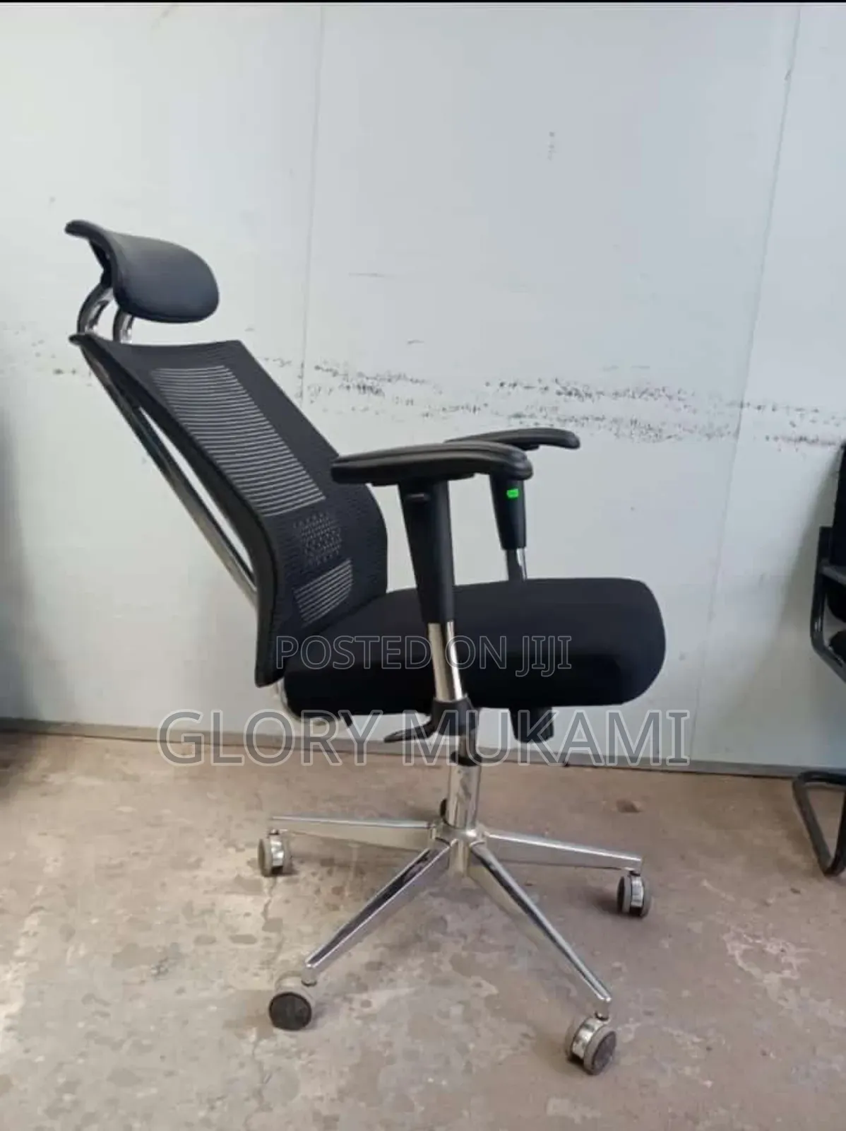 Executive Head Back Office Chair
