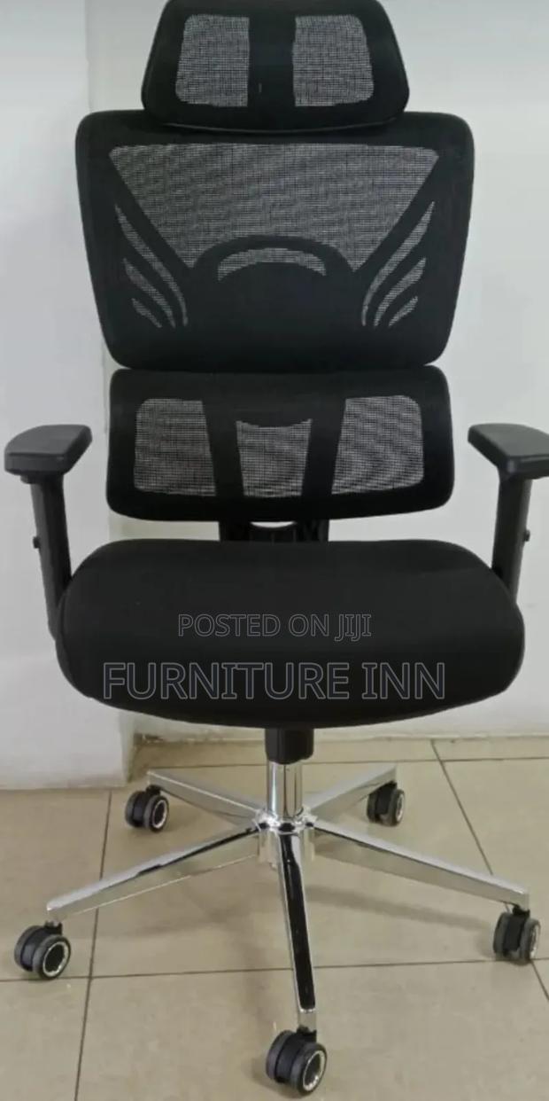 Black Fabric Seat Highback With Headrest Office Chair