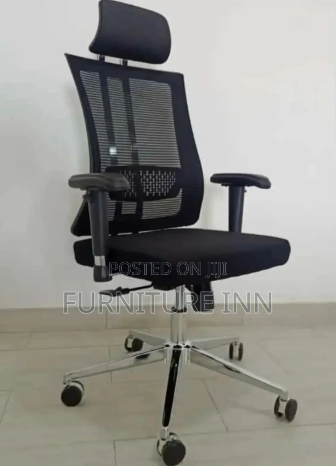 Office Chair: Highback , Adjustable, Ergonomic Office Chair
