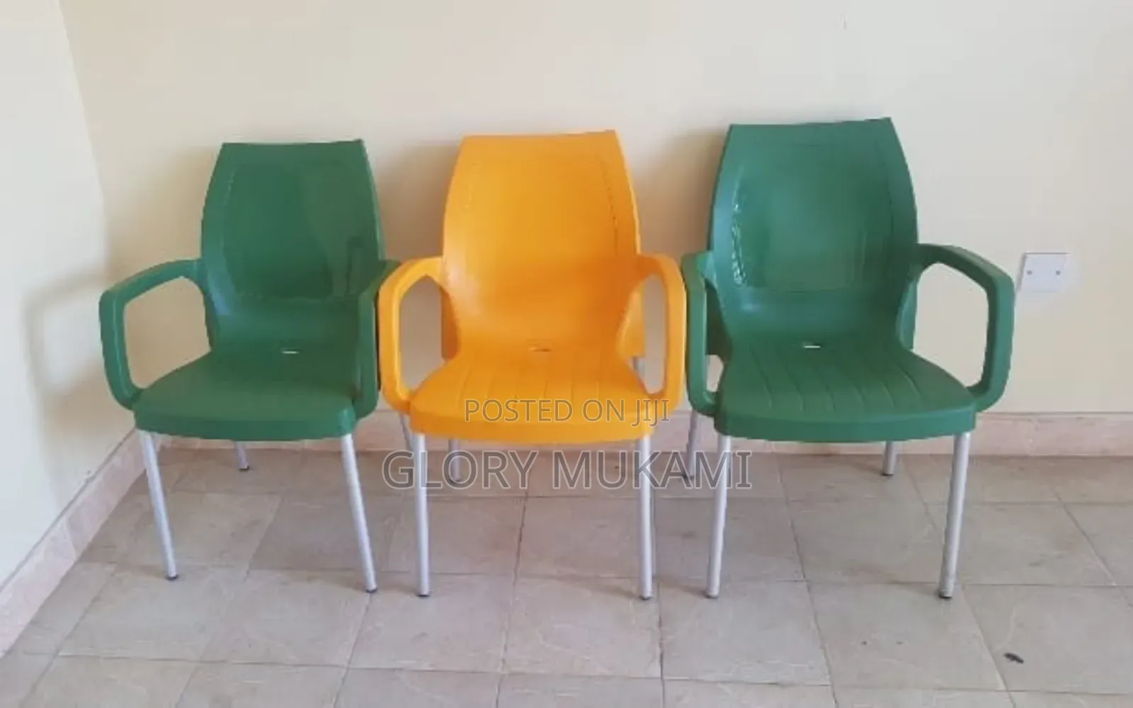 Plastic Restaurants Chairs